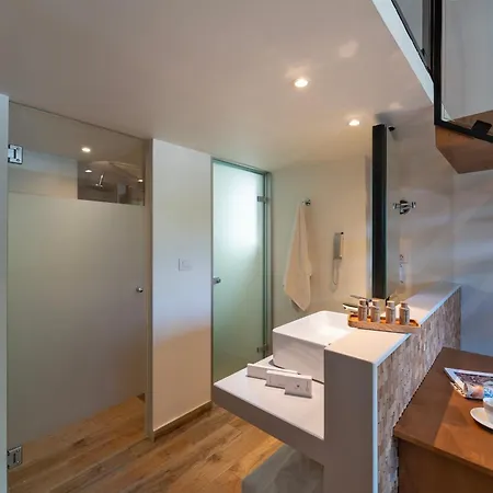 Naillac Boutique Hotel 4*