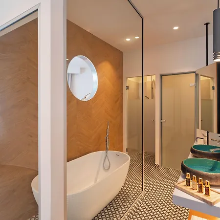 Naillac Boutique Hotel