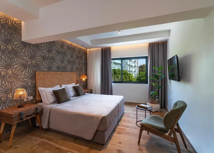 Naillac Boutique עיר רודוס