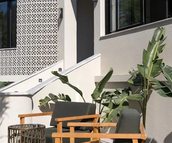 Naillac Boutique עיר רודוס